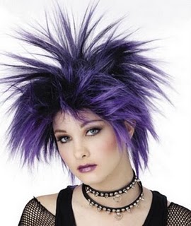 menina punk cabelo roxo
