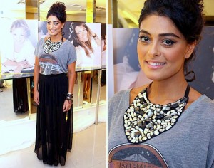 juliana paes maxicolar 300x236